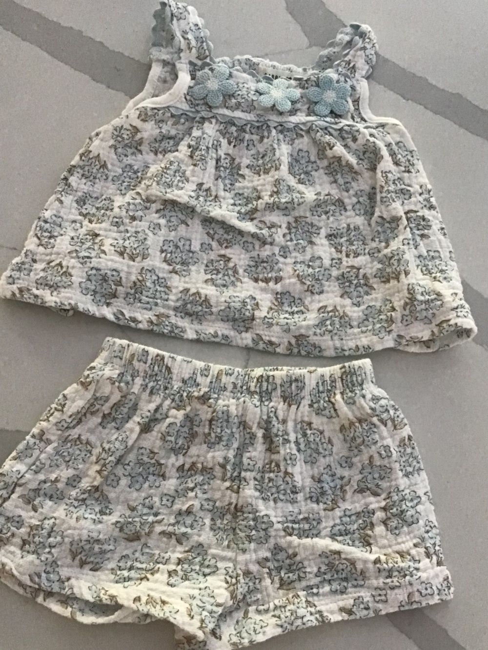 Rabbit + Bear 2 Piece short set baby girl light blue multi Size 12M